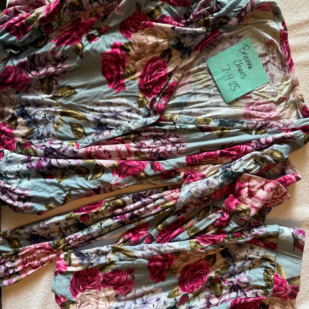 Posh Peanut Floral Women's Long Sleeve Pajama Set Medium